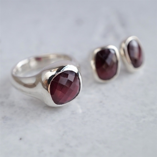 Garnet ring & earrings