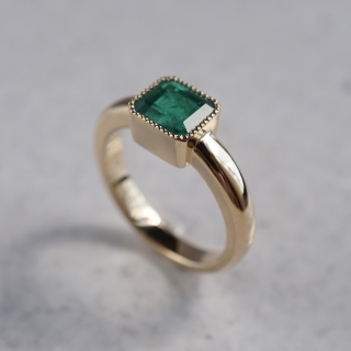 Emerald ring