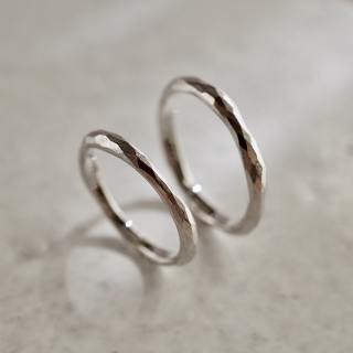 Textured wedding band