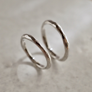 Textured wedding band